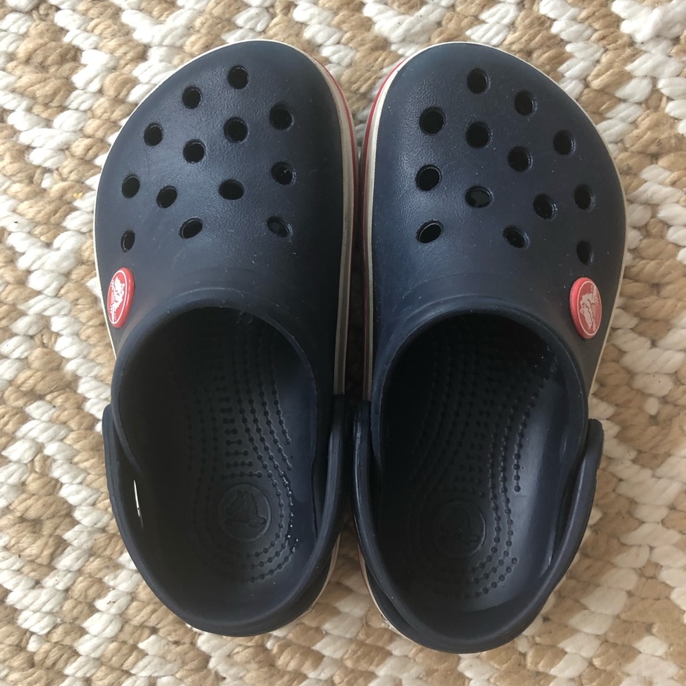 Toddler Navy Crocs Size 8-9